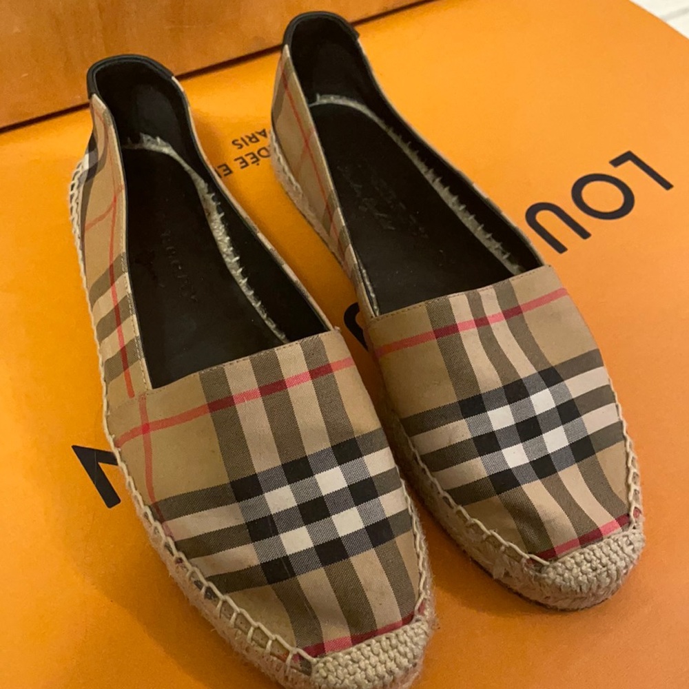 Burberry plaid espadrilles excellent condition 38.5